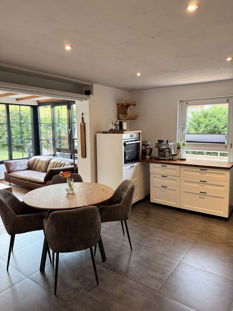 Immobilie in Pfaffenweiler - Modern sanierte 4-Zimmer-Wohnung in absoluter Traumlage von Pfaffenweiler - Bild 4