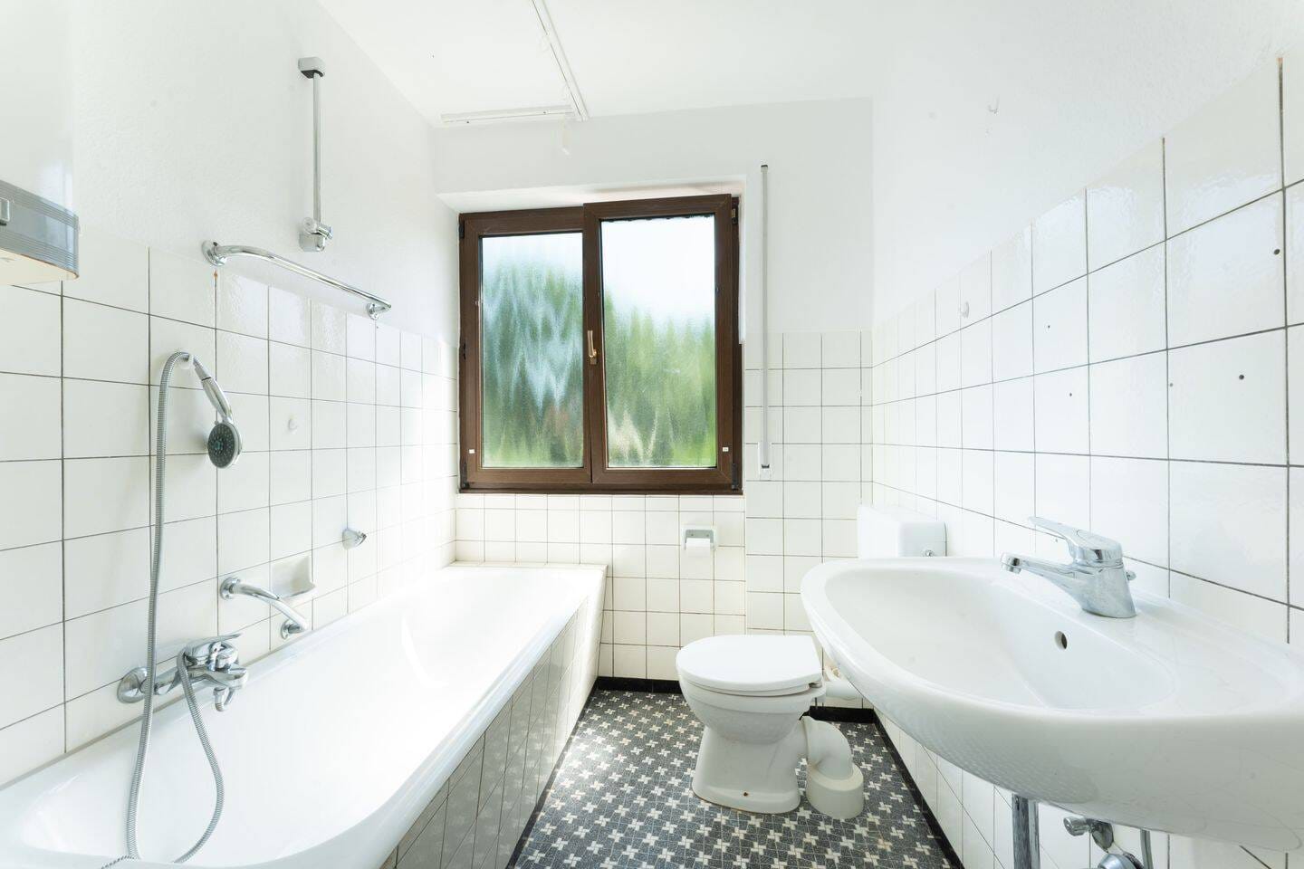 Immobilie in Breitengüßbach - Provisionsfrei! Bezugsfreie, renovierte 3-Zimmer-Wohnung bei Bamberg (Breitengüßbach) - Bild 4
