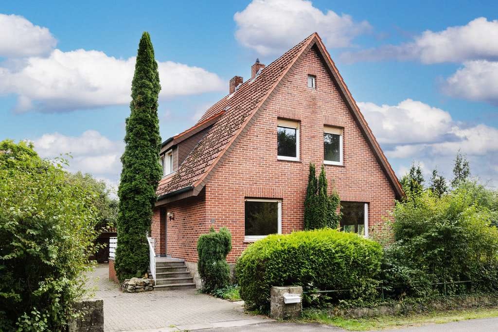Immobilie in Lengerich - Vielseitiges Zweifamilienhaus mit großem Grundstück im grünen Außenbereich von Lengerich - Bild 3