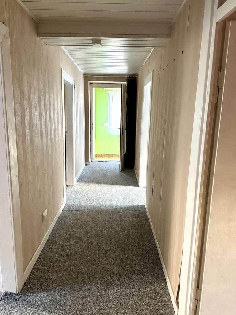 Immobilie in Hefersweiler - Hefersweiler: Renovierungsbedürftiges Einfamilienhaus mit großer Garage und Hofgelände - Bild 4