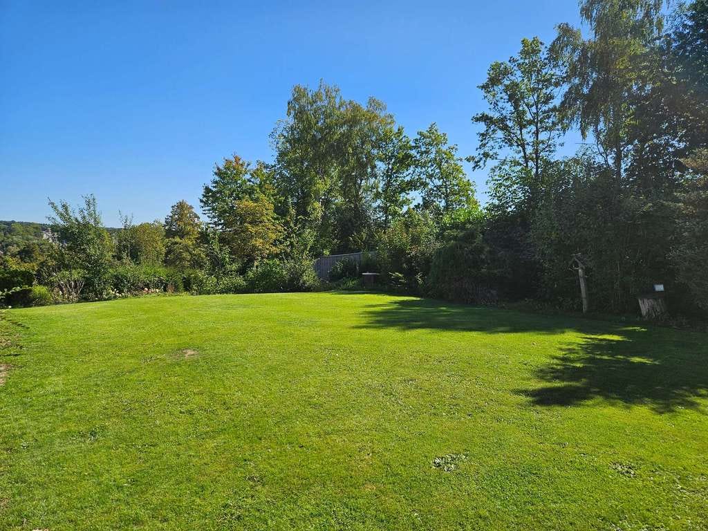 Immobilie in Wolnzach - Wolnzach! Wohnhaus mit zwei Wohneinheiten und großem Grundstück! Kachelofen/Wintergarten/Pool/Sauna! - Bild 3