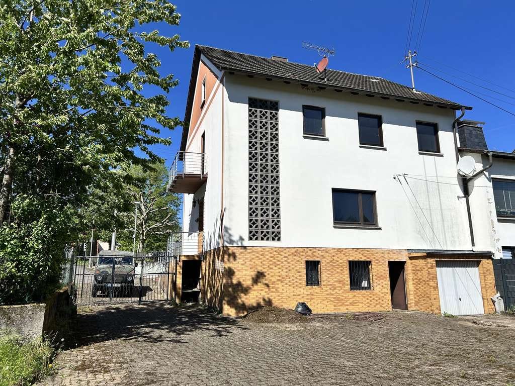 Immobilie in Weiskirchen - Großzügiges Anwesen mit Nebengebäude in Weiskirchen - Thailen - Bild 3