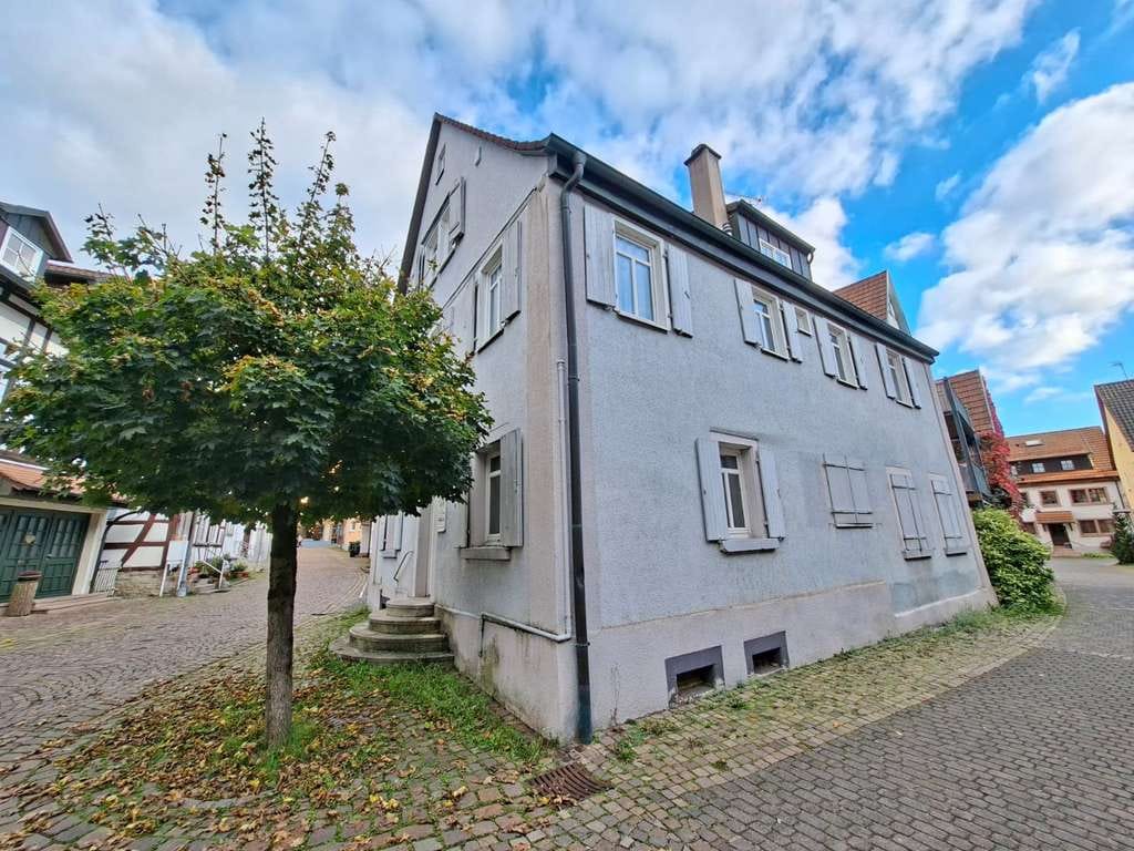 Immobilie in Adelsheim - Freistehendes 3-Fam.-Haus in der Innenstadt von Adelsheim - Bild 2