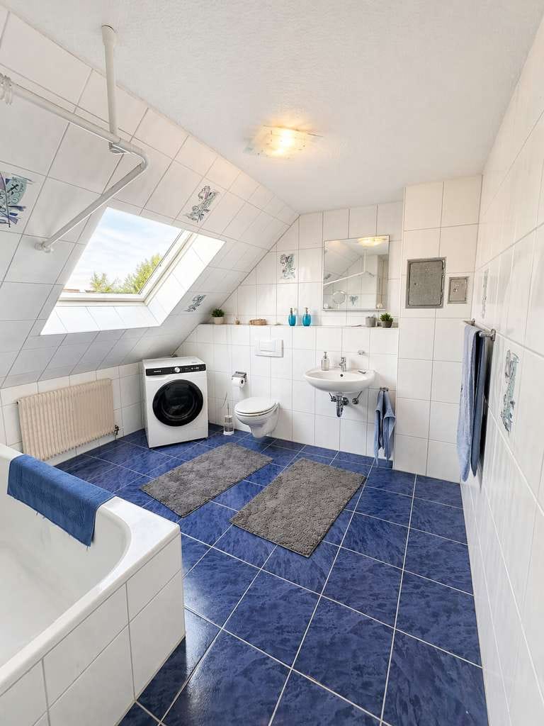 Immobilie in Bahlingen - Schöner Wohnen in Bahlingen am Kaiserstuhl
2,5 ZIMMER EIGENTUMSWOHNUNG MIT SONNENBALKON & GARAGE - Bild 4