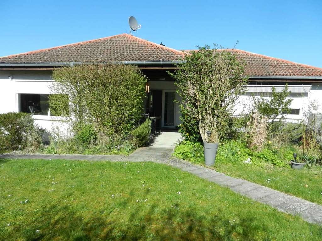 Immobilie in Hünfelden - Toller Bungalow in hervorragender Wohnlage mit großem Grundstück - Bild 0