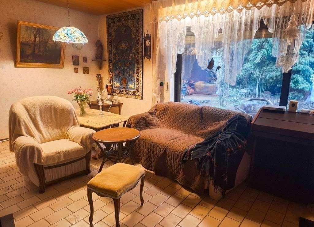 Immobilie in Battweiler - Großzügiges Einfamilienhaus mit Einliegerwohnung - Bild 4