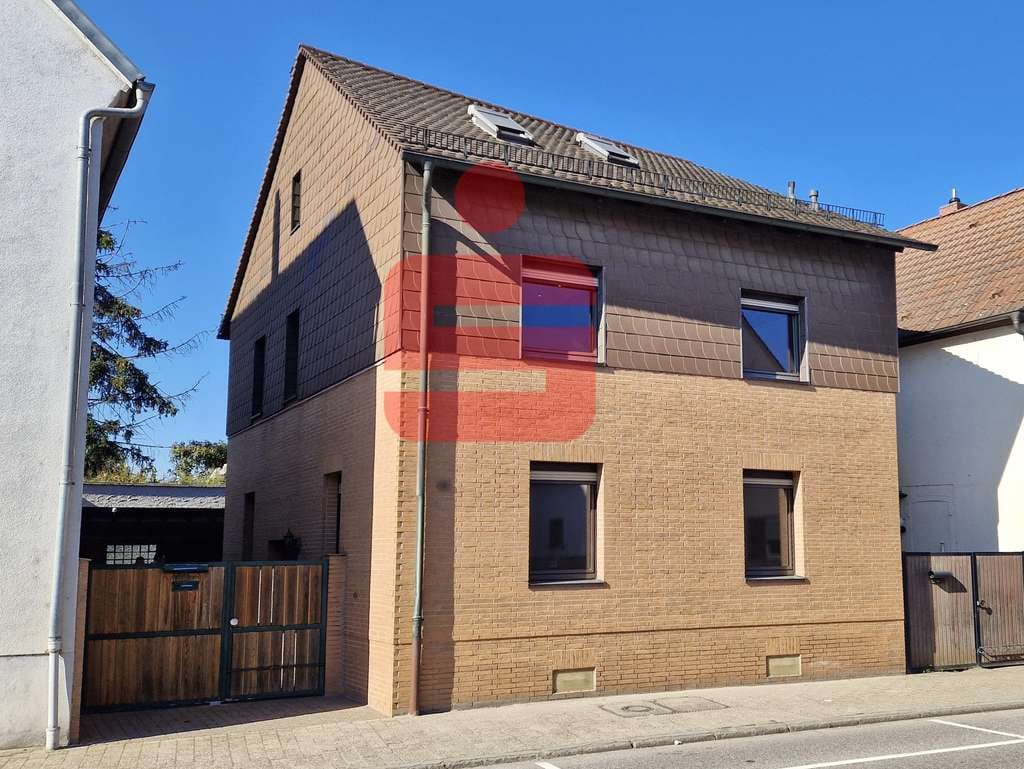 Immobilie in Bobenheim-Roxheim - Freistehendes Wohnen mit großem Grundstück und Entwicklungsmöglichkeiten - Bild 0