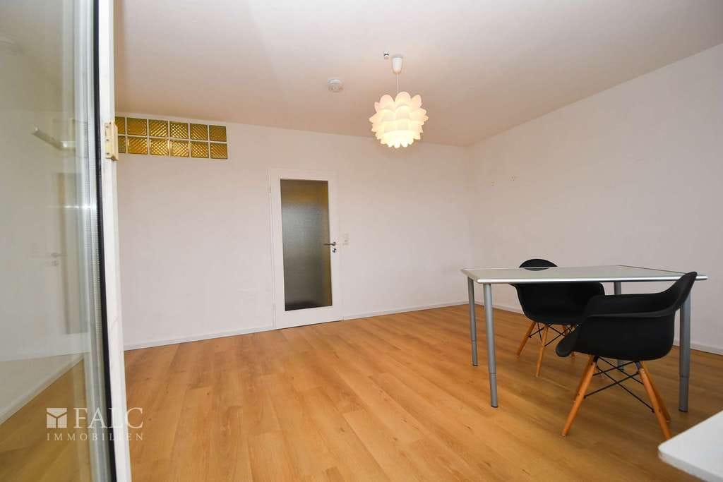 Immobilie in Kriftel - Moderne Single-Wohnung mit Balkon-Blick über Kriftel - Bild 2