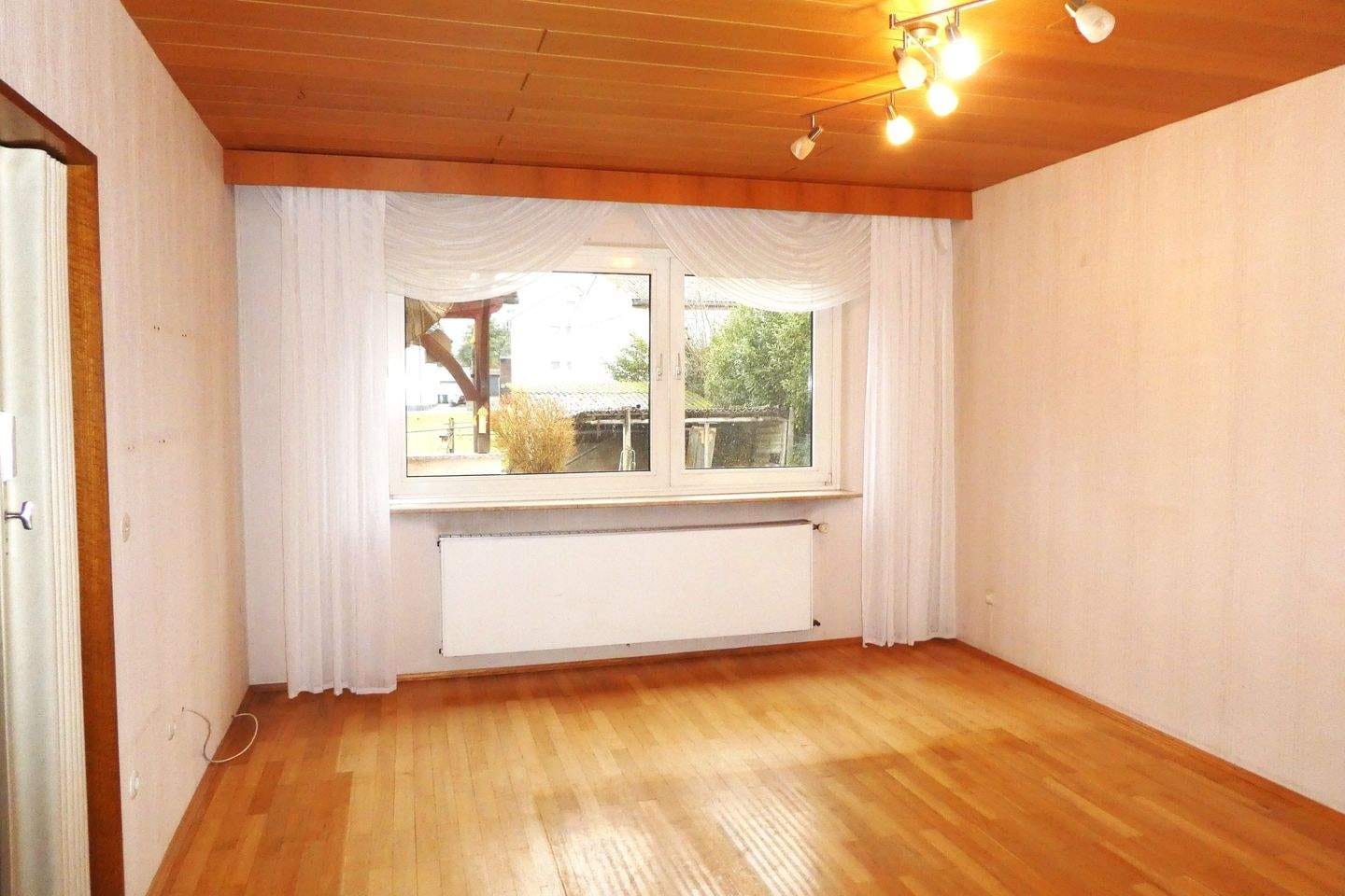 Immobilie in Großwallstadt - GANESHA-IMMOBILIEN...viel Potenzial mit Ihren Ideen  ein Schmückstück ! - Bild 3