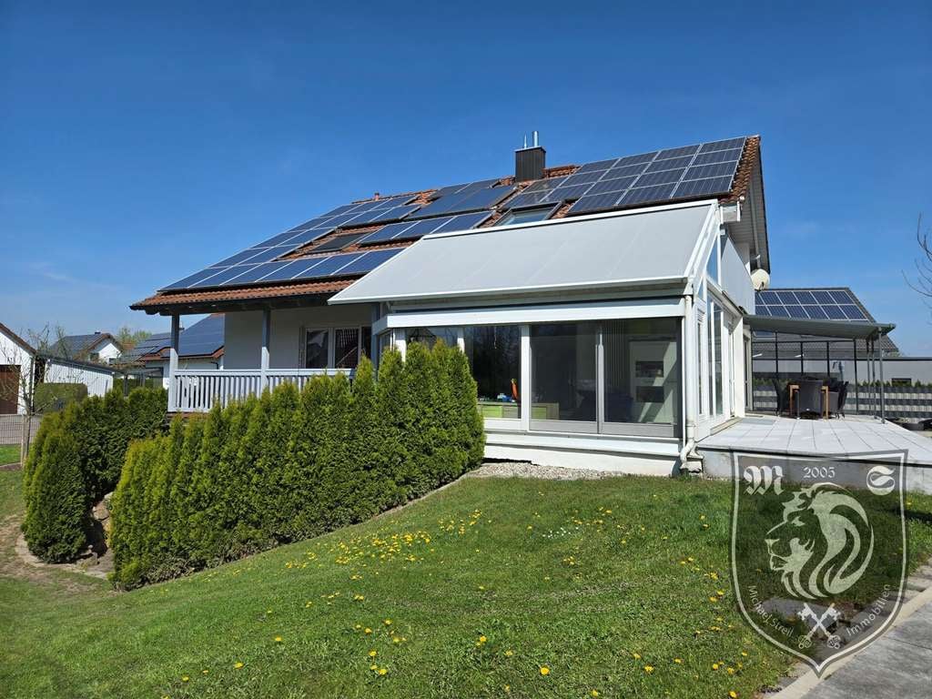 Immobilie in Sontheim an der Brenz - Viel Platz für Familie & Homeoffice – EFH mit Garten –  Ortsrandlage – Sontheim a. d. Brenz - Bild 1