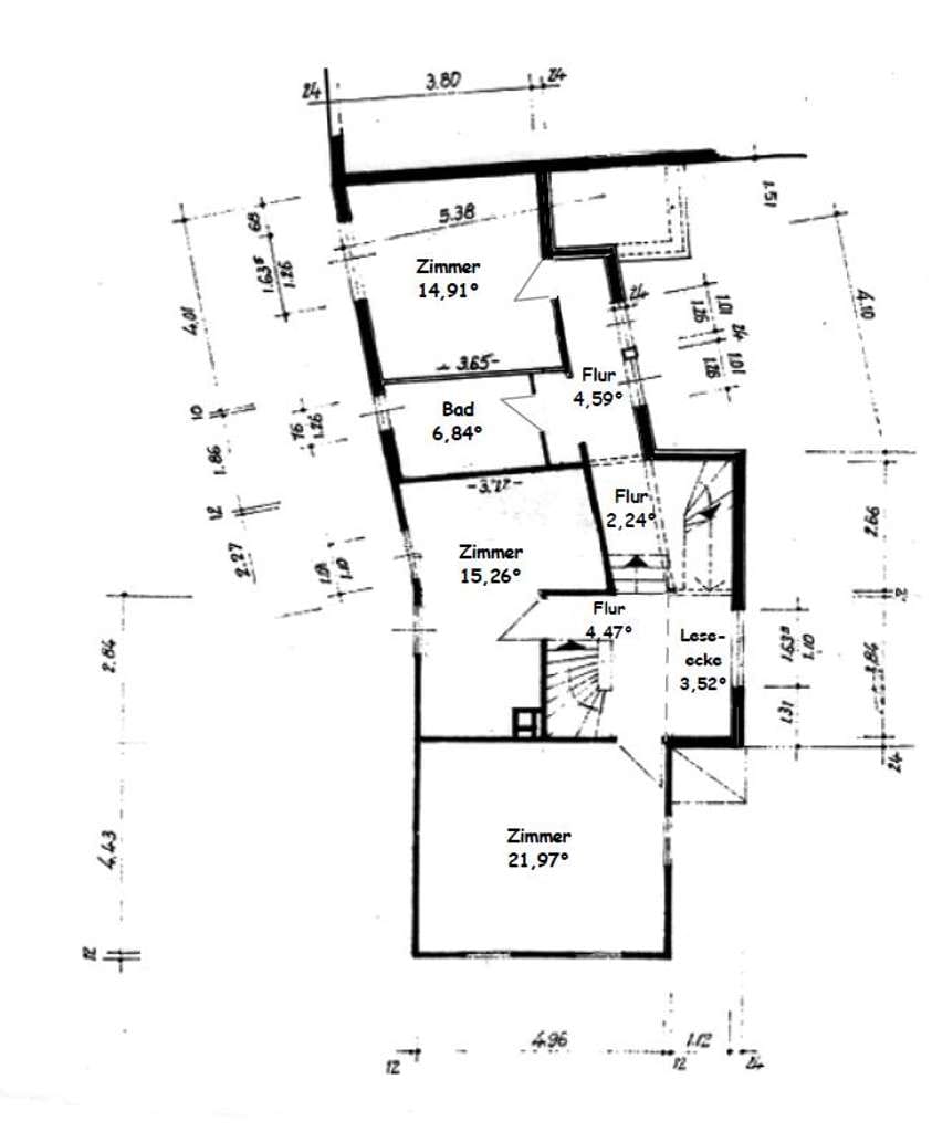 Immobilie in Usingen - Viel Platz für Ihre Ideen: Einfamilienhaus mit unzähligen Nutzungsmöglichkeiten - Bild 1
