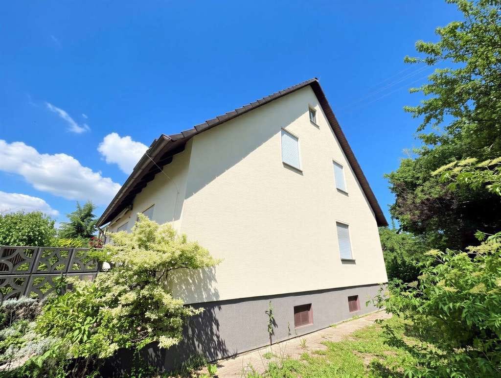 Immobilie in Munningen - Einfamilienhaus mit großem Grundstück in ruhiger Lage mit Potenzial - Bild 1