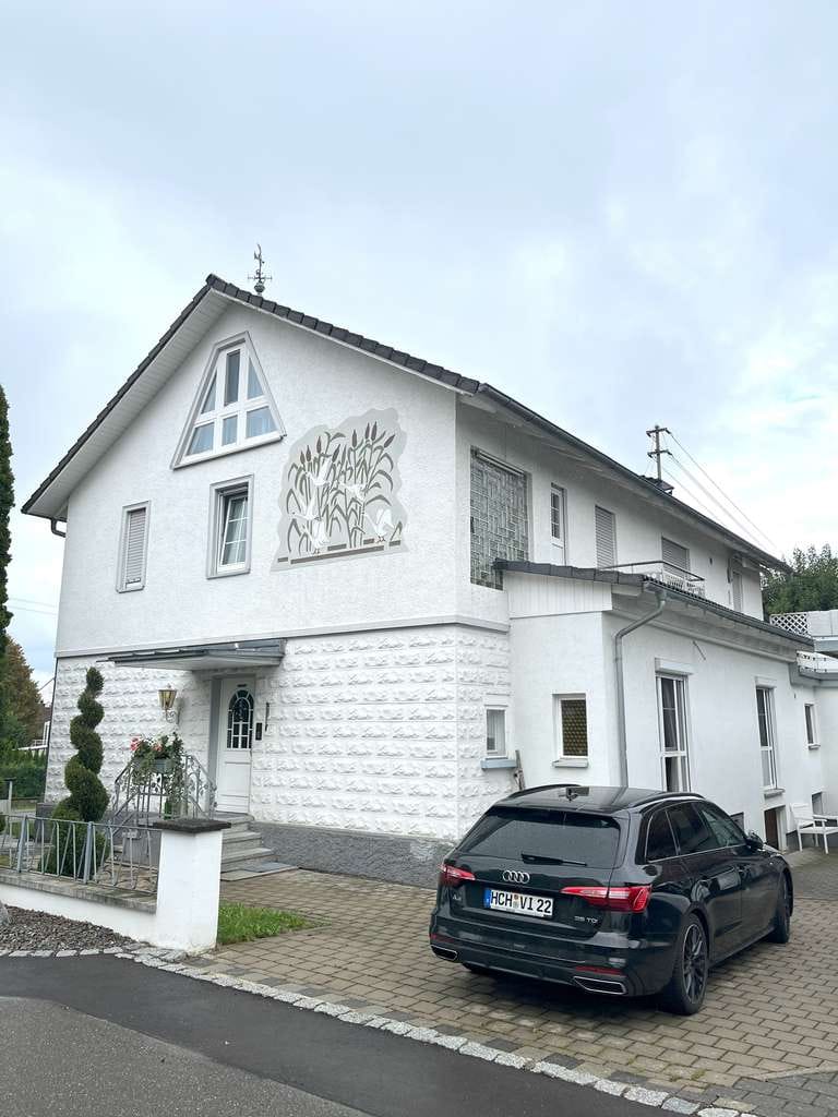 Immobilie in Bisingen - Einfach Einziehen und Wohlfühlen! Gepflegtes Zweifamilienhaus in sonniger Wohnlage in Bisingen - Bild 2