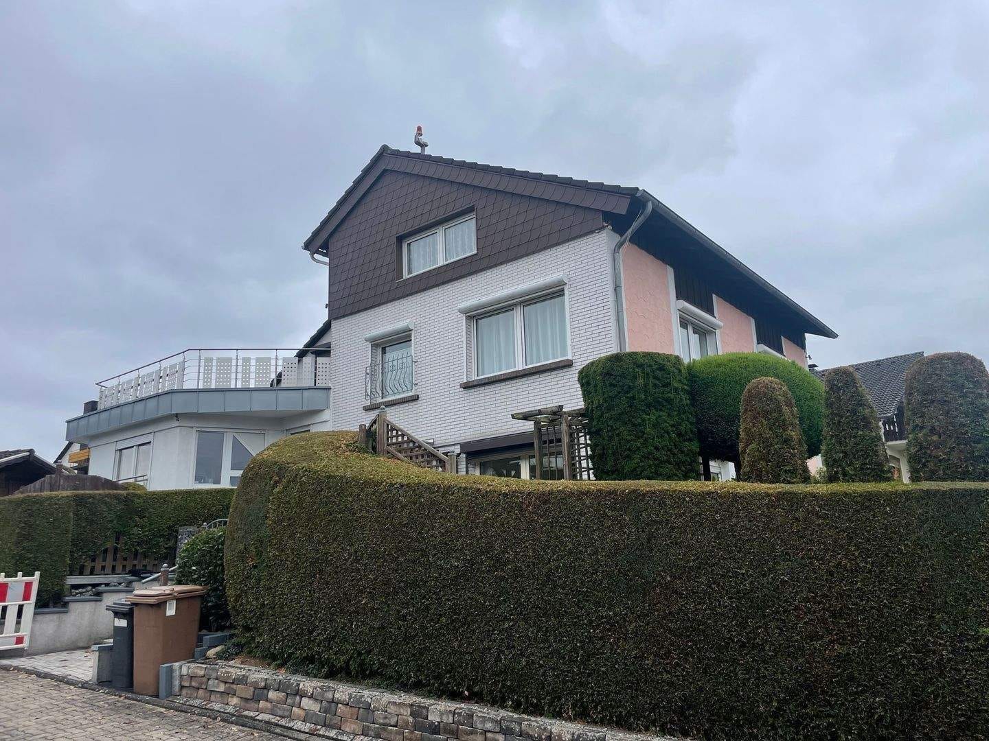 Immobilie in Vellmar - Geräumiges Einfamilienhaus mit Einliegerwohnung in Vellmar-West - Bild 0