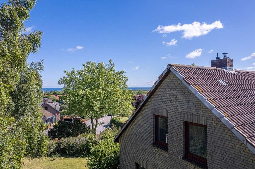 Immobilie in Heiligenhafen - Familienhaus mit Seele - eingewachsen, erhöht gelegen und voller Möglichkeiten - Bild 4