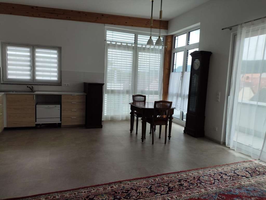 Immobilie in Geisingen - 3,5-Zimmer-Penthouse-Eigentumswohnung barrierefrei mit 2 nebeneinanderliegenden TG-Stellplätzen - Bild 2