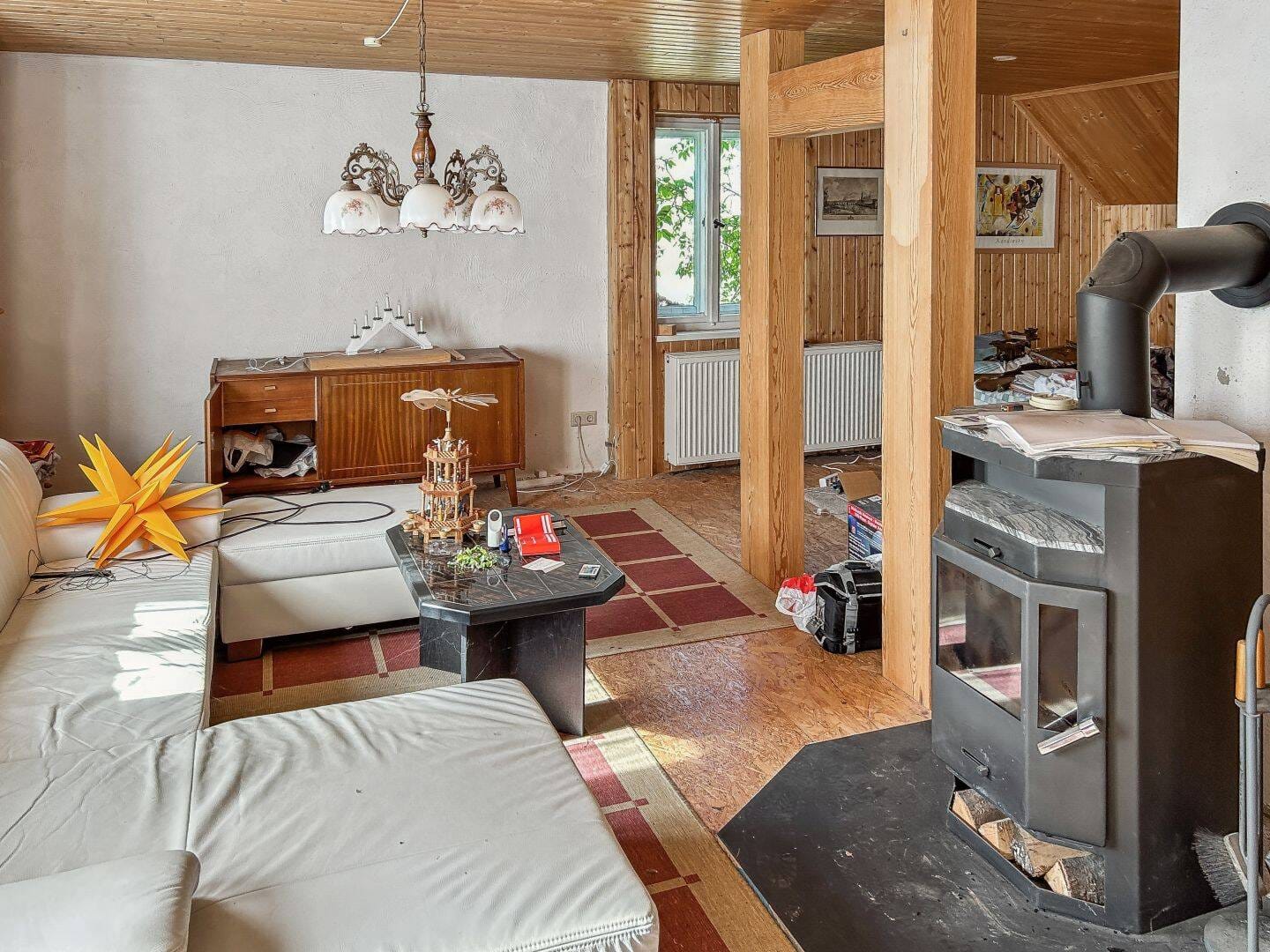 Immobilie in Nossen - Nossen - Innerstädtisch gelegenes Einfamilienhaus mit Gestaltungspotential und großem Grundstück - Bild 2
