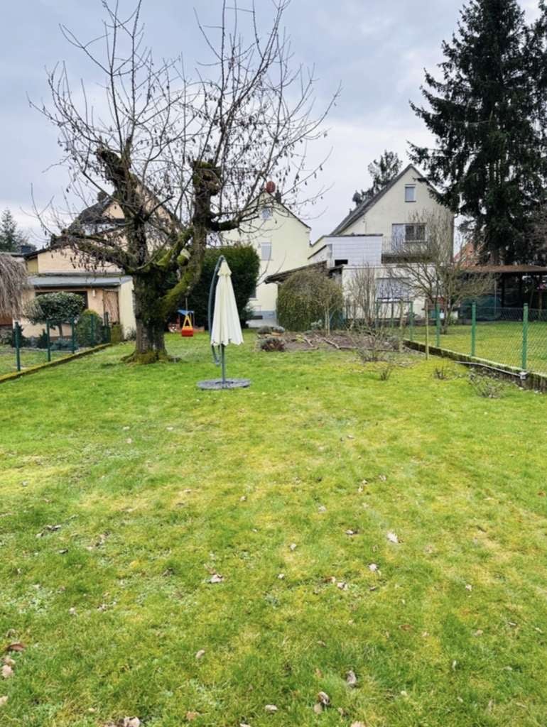 Immobilie in Schöneck - Freistehendes Haus mit großem Garten - Bild 3