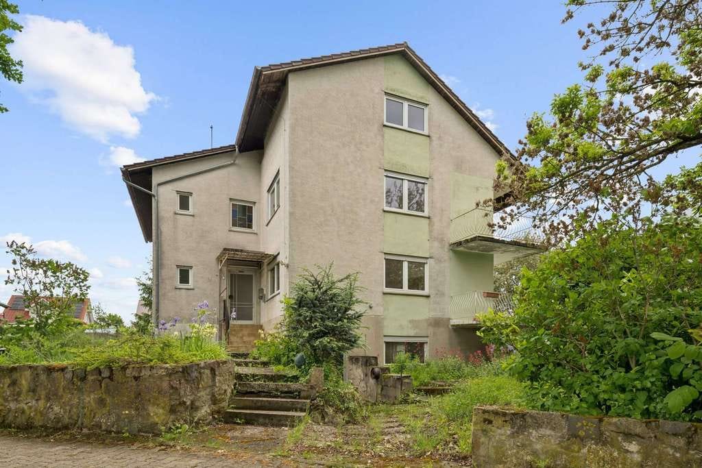 Immobilie in Dalheim - Mehrfamilienhaus in guter Ortslage von Dahlheim zu verkaufen - Bild 0