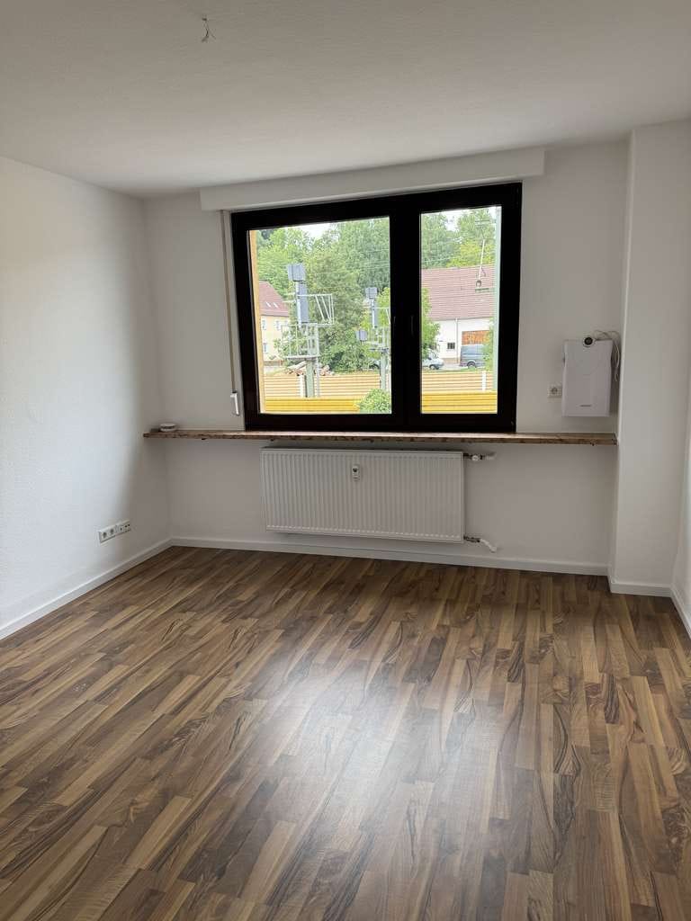 Immobilie in Ebersbach an der Fils - Familientraum mit Stil: Neu renovierte 5-Zimmer Wohnung mit großer Terrasse & morderne EBK  - Bild 1