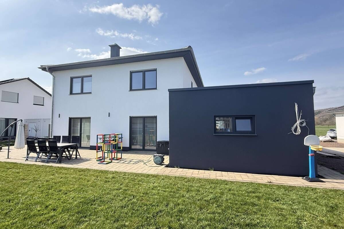Immobilie in Bausendorf - Hochwertiges Einfamilienhaus in attraktiver Neubaugebietslage von Bausendorf - Bild 4