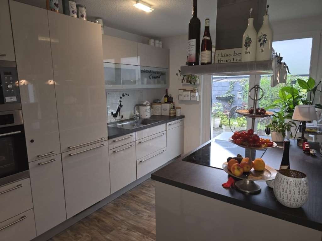 Immobilie in Buggingen - quadratisch–praktisch–energieeffizient - EFH mit Einliegerwohnung
 - Bild 2