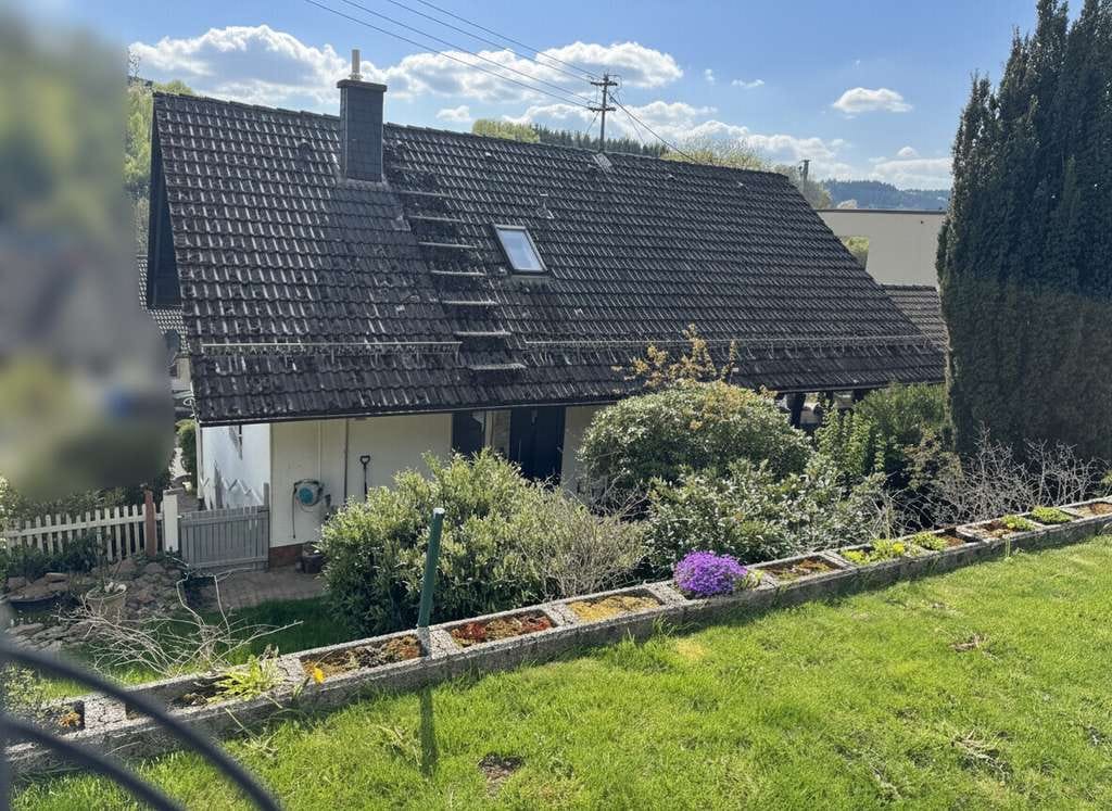 Immobilie in Flörsbachtal - Familienleben genießen: Haus mit großzügigem Gartenparadies - Bild 2