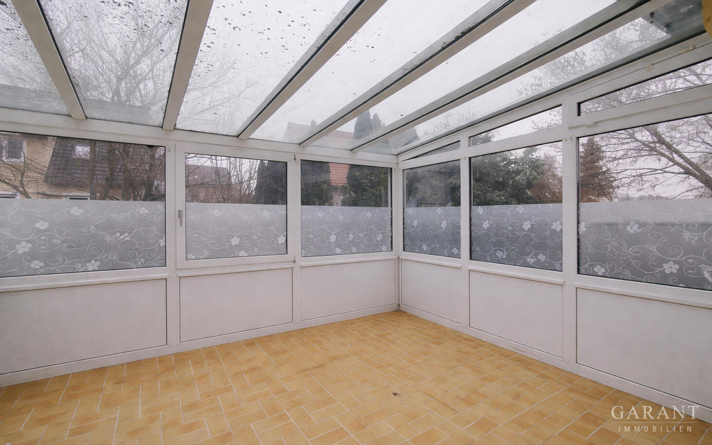 Immobilie in Langerringen - Freistehendes Wohnhaus mit großem Gestaltungsspielraum - ideal für Handwerker in Langerringen - Bild 1