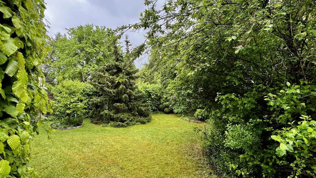 Immobilie in Stahnsdorf - Zauberhafte DG-Wohnung im Grünen - Bild 1