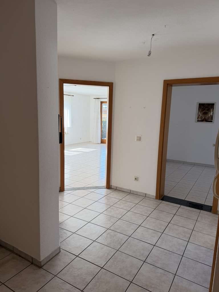 Immobilie in Rutesheim - Gemütliche Wohnung in 6 Familienhaus zu Verkaufen ohne Makler. - Bild 4