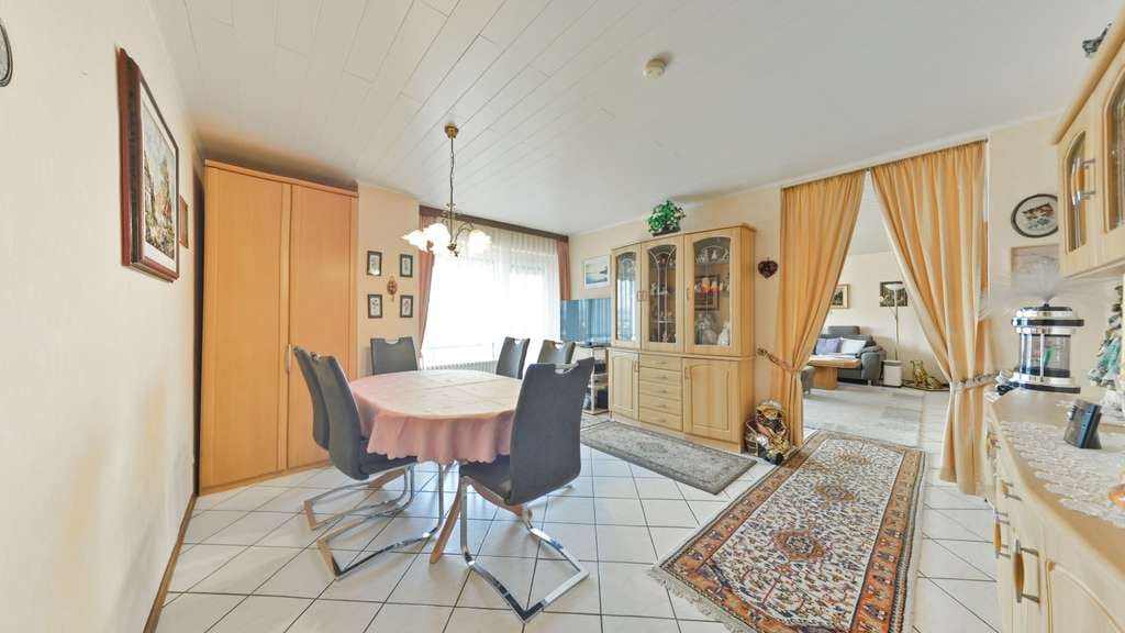 Immobilie in Viernheim - SOFORT FREI: Helle 3-ZKB mit XL-Balkon, 2 Lifts & kurzen Wegen! - Bild 4