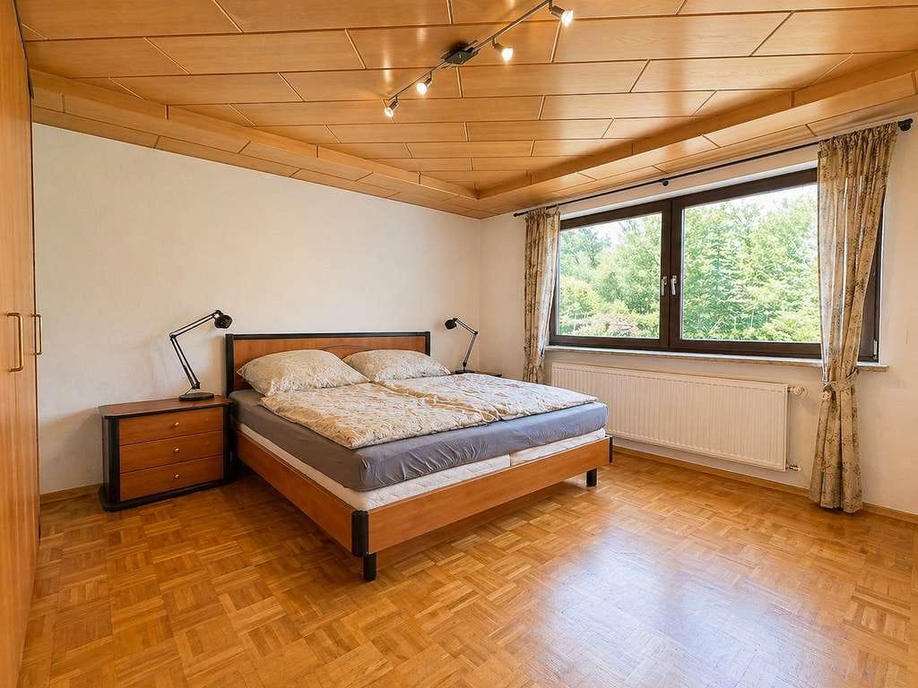 Immobilie in Kronach - Gepflegtes Einfamilienhaus mit Ausbaureserve in Kronach OT Fischbach - Bild 4
