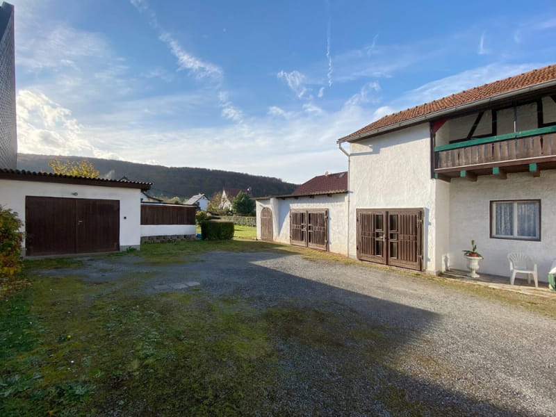 Immobilie in Meiningen - UNTERMASSFELD: 1 Einfamilienhaus + 2 Wohnungen + 1 Bauplatz zum VERKAUF - Bild 3