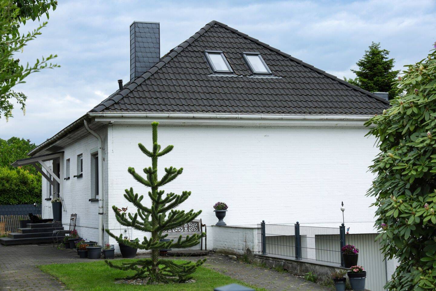 Immobilie in Grasberg - Bungalow in schöner Lage mit Vollkeller und ausgebautem Dachboden - vermietet - Bild 1