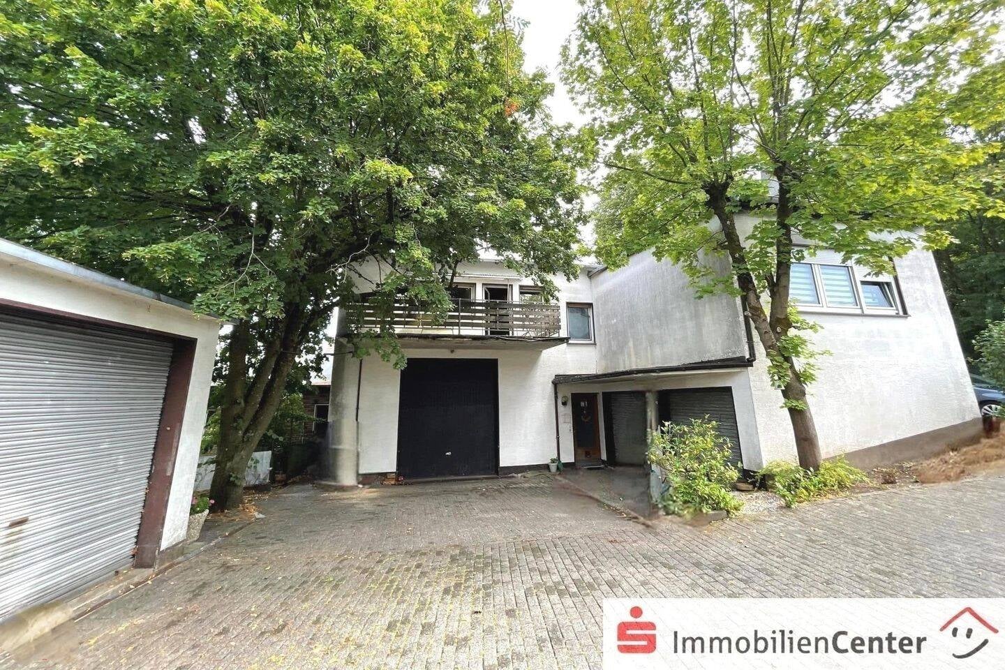 Immobilie in Radevormwald - Raum für Familie, Hobby und mehr - Zweifamilienhaus in Radevormwald-Dahlerau - Bild 0