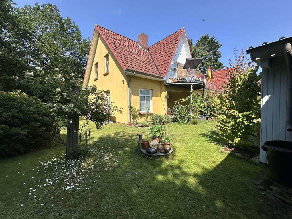 Immobilie in Breddorf - 4-Parteien-Haus in schöner Wohnstraße von Breddorf - Bild 0