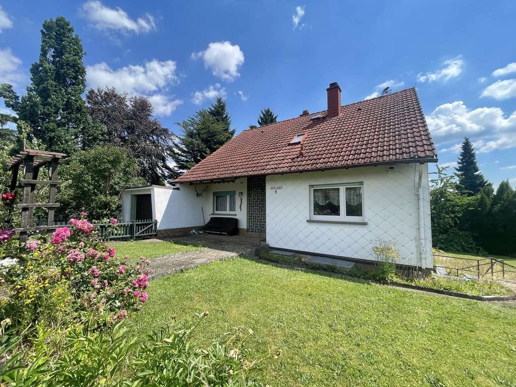 Immobilie in Freiensteinau - Wunderbares Einfamilienhaus mit tollem Grundstück in bester Wohnlage von Nieder-Moos! - Bild 2
