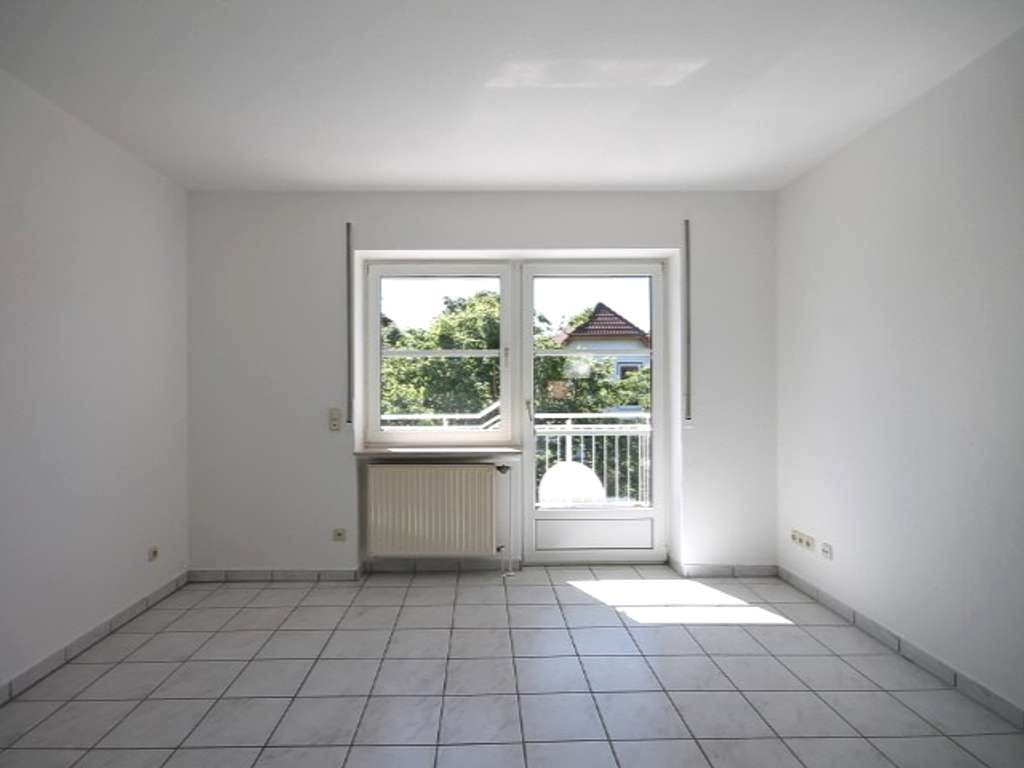 Immobilie in Alsfeld - ***Ihr erster Schritt zum Eigentum - RENOVIERTE 2-Zimmer-Whg - ca. 45 m² - Sonnenbalkon*** - Bild 1