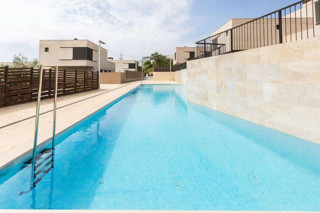 Immobilie in Schönheide - House with garden and swimming pool in Mataró, 20 mins from Barcelona and close to the beach - Bild 1