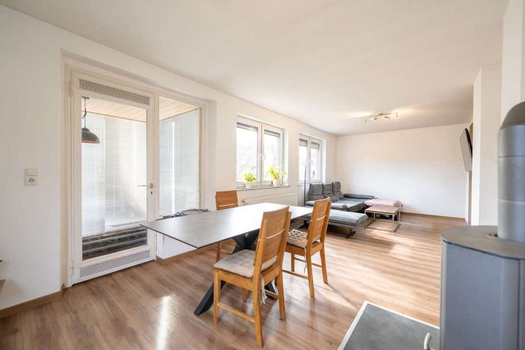 Immobilie in Neustadt bei Coburg - Einfamilienhaus mit Garten und Nebengebäude in Wildenheid! - Bild 2