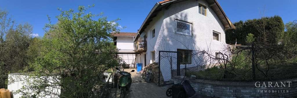 Immobilie in Fürstenstein - Doppelhaushälfte mit Nebengebäude, ca. 2.839 qm Grundstück, schöner Aussicht im Dreiburgenland - Bild 0