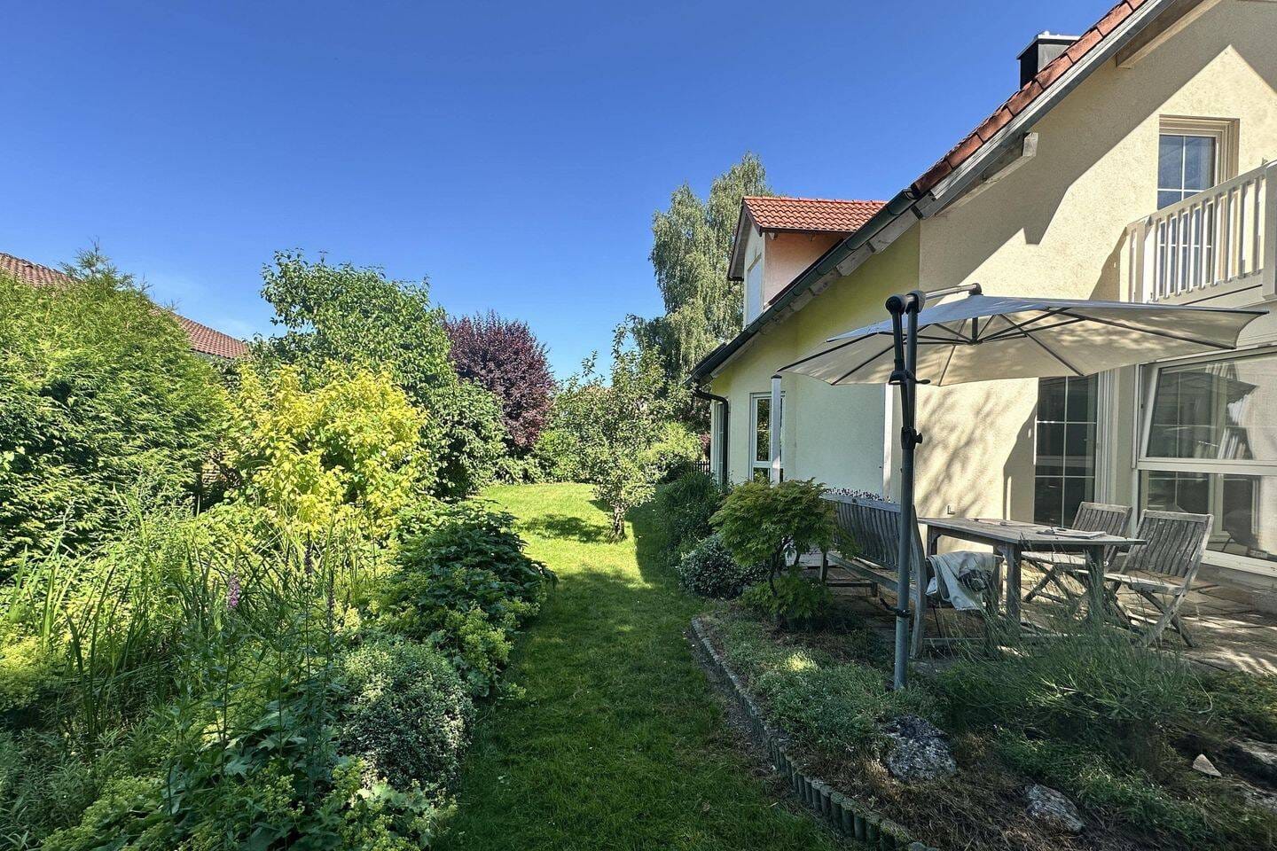 Immobilie in Geltendorf - Traumhaus mit großem Grundstück - Bild 2