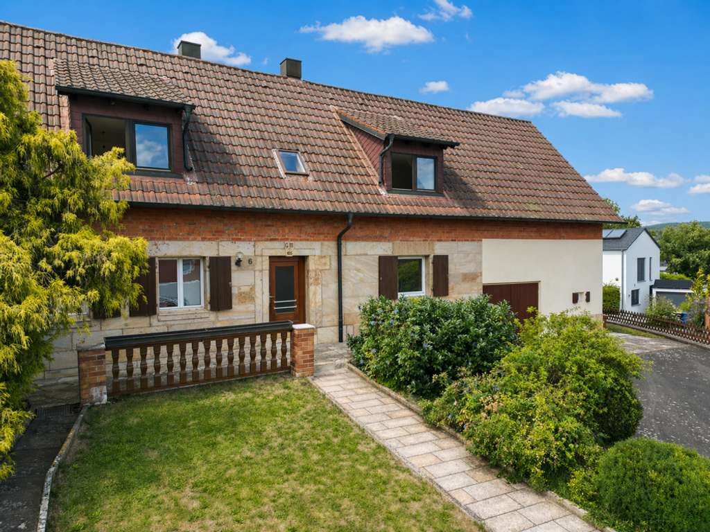 Immobilie in Heinersreuth - Charmantes Einfamilienhaus mit Garten, Scheune in beliebter Lage! Sofort frei! - Bild 0