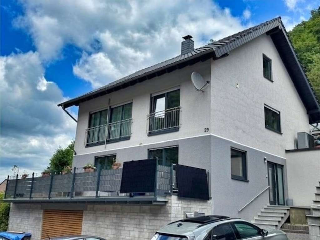 Immobilie in Bad Breisig - Stilvolle Maisonette-Eigentumswohnung mit Garten und Kamin in ruhiger Lage - Bild 1