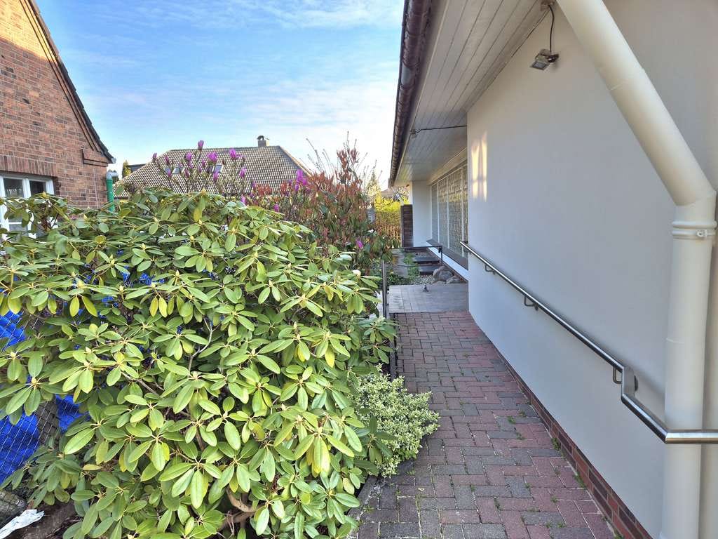 Immobilie in Großensee - Attraktives Wohn- und Geschäftshaus in Trittau – perfekter Mix aus Sichtbarkeit und ruhigem Wohnen - Bild 1