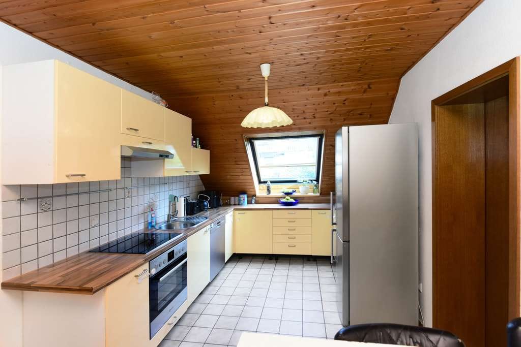 Immobilie in Zell im Wiesental - Charmante 5-Zimmer Maisonette-Wohnung - Bild 2