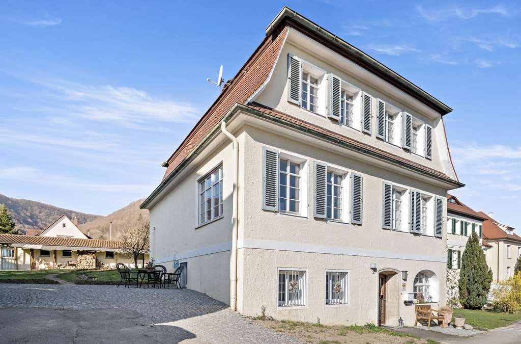Immobilie in Lenningen - Zeitlose Eleganz – Historische Fabrikantenvilla in Lenningen - Bild 0
