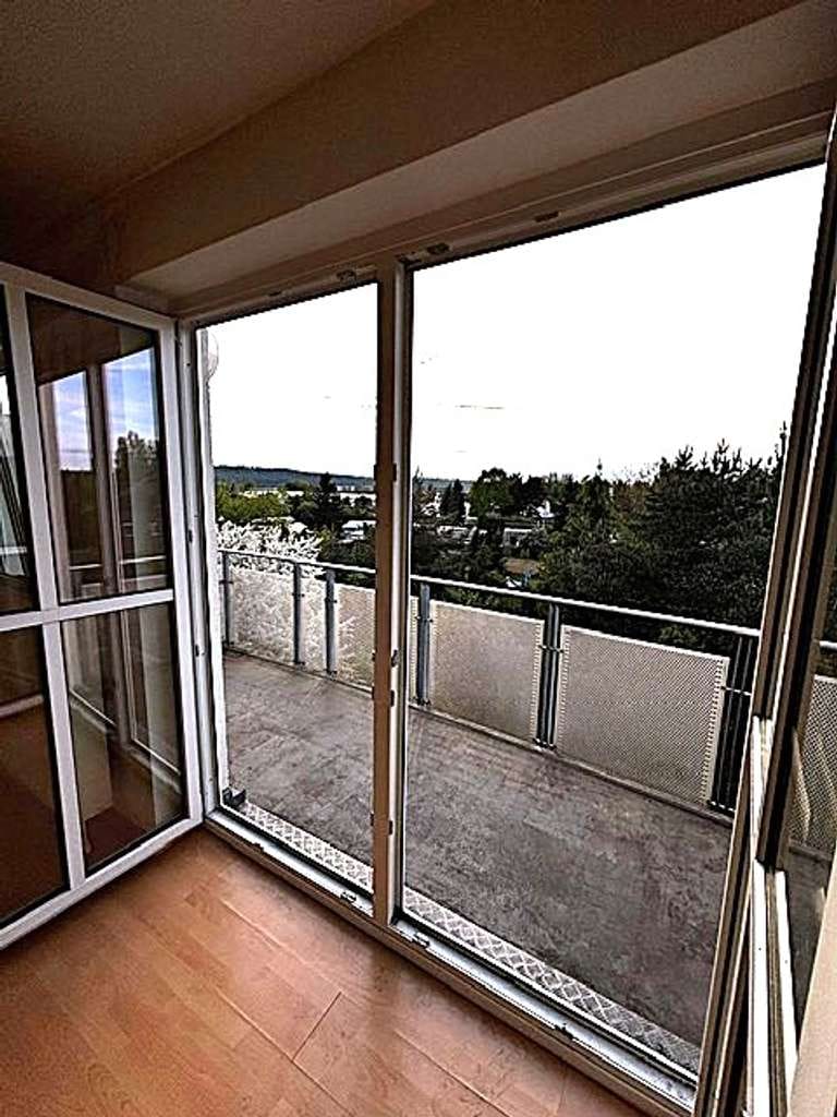 Immobilie in Coswig - Attraktive 3-Zimmer-Maisonette im Dachgeschoss mit Balkon in Coswig! - Bild 4