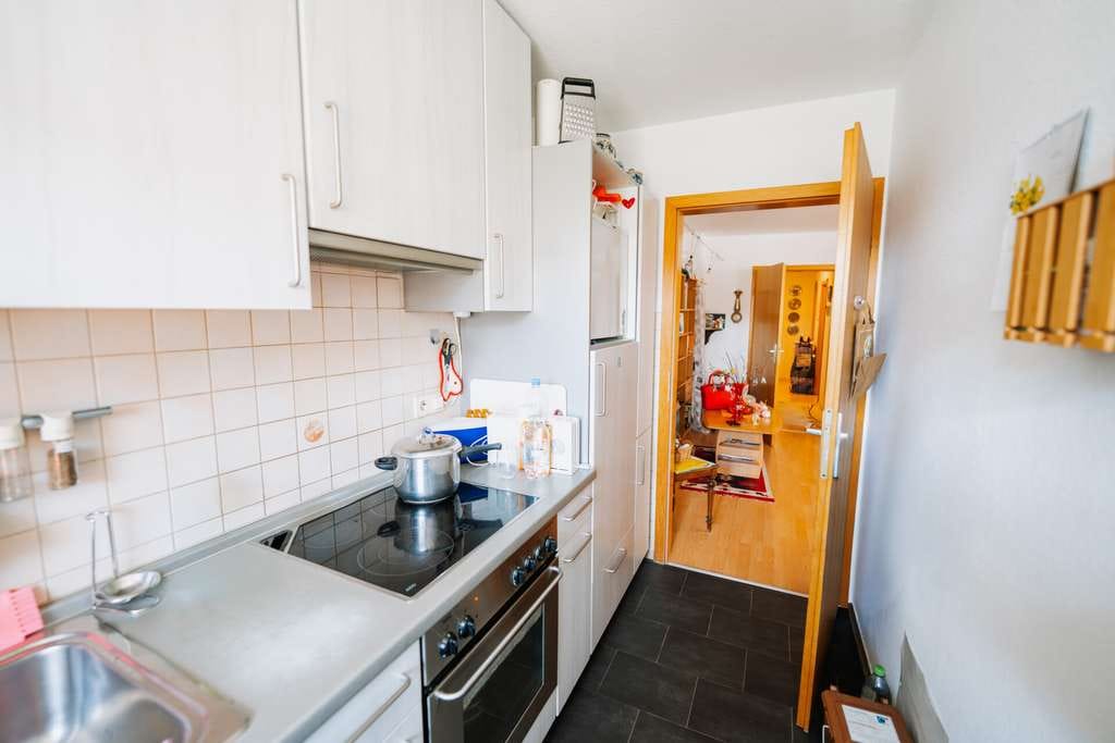 Immobilie in Neuenstadt am Kocher - Charmante 3-Zimmer-Wohnung mit Terrasse, Garten und Tiefgarage in Neuenstadt a. K - Bild 4