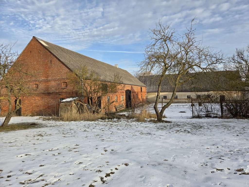 Immobilie in Spantekow - Dreiseitenhof und viel Grundstück - Bild 4